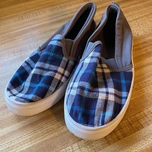 Boys slip on shoes